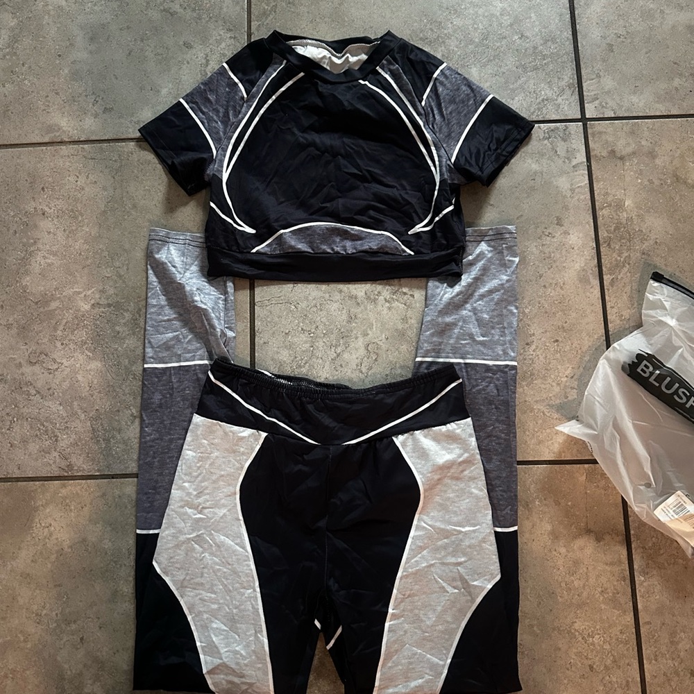 Black and Gray Athletic Set